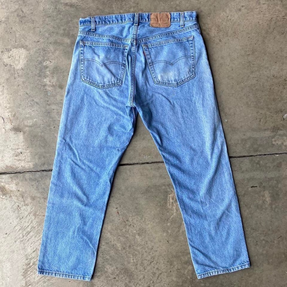 Vintage 80s Levi’s 505 made in usa red tab denim jeans. 100% cotton.